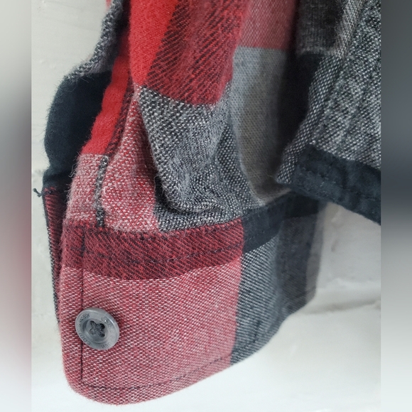 Eddie Bauer Men's shirt / shacket. Red, grey, black plaid. XL - Picture 9 of 9